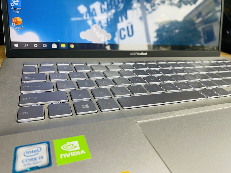 ASUS VivoBook S15 S531FL